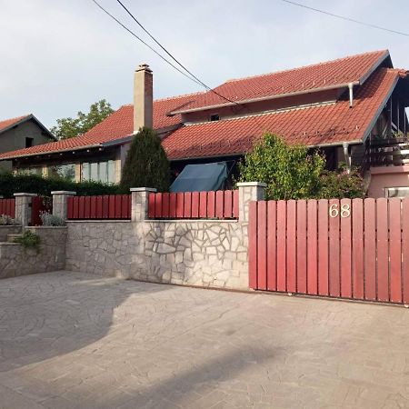 Jezero Apartment Arandjelovac Bagian luar foto